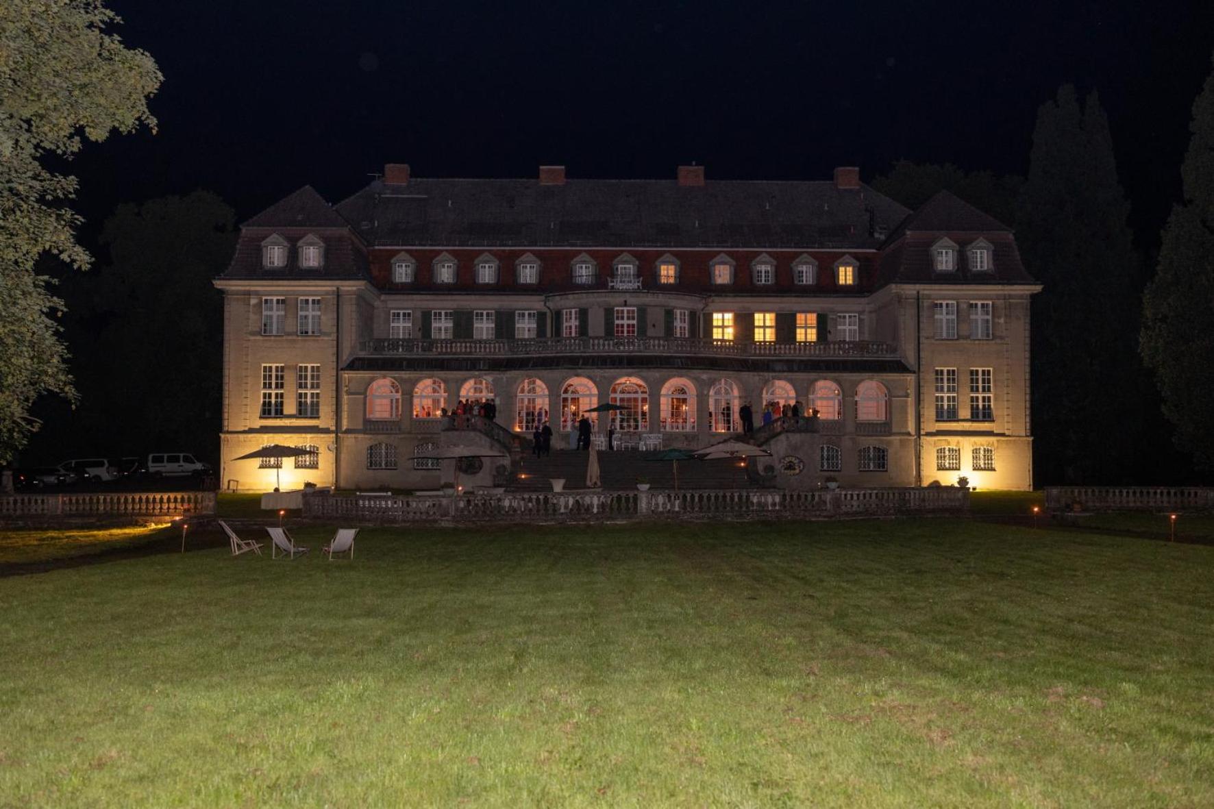Jagdschloss-Bellin Bellin  Luaran gambar