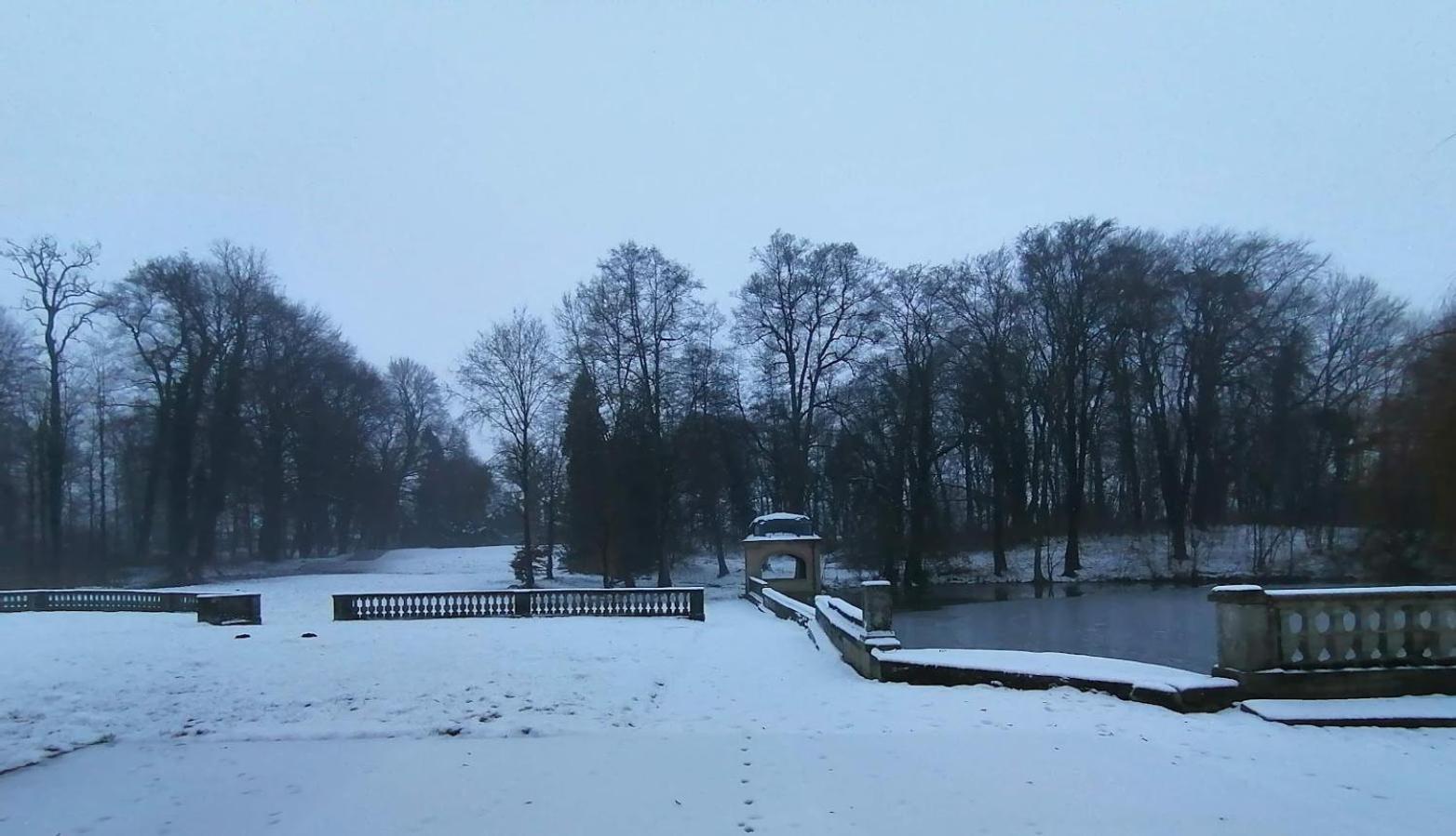 Jagdschloss-Bellin Bellin  Luaran gambar