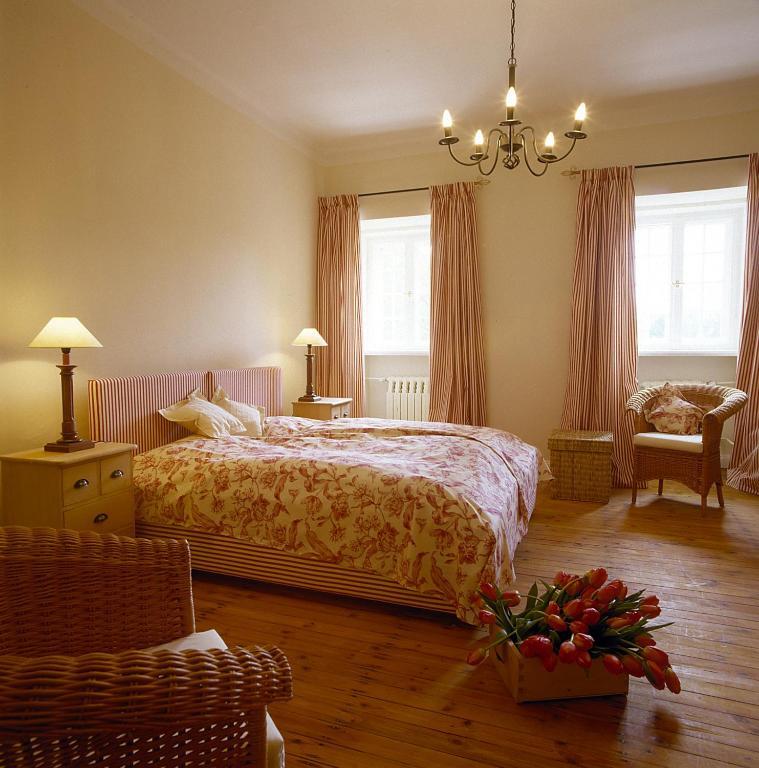 Jagdschloss-Bellin Bellin  Luaran gambar